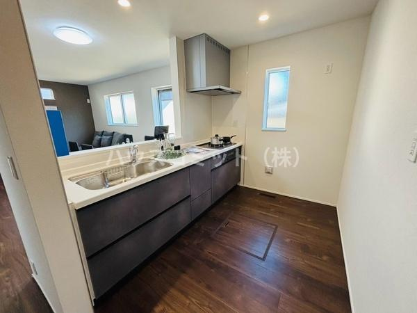 富里市日吉台６丁目の新築一戸建のキッチン