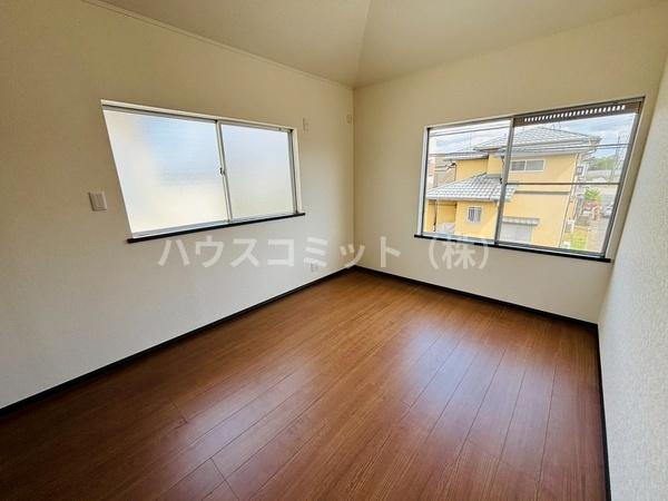 八街市八街はの中古一戸建の洋室
