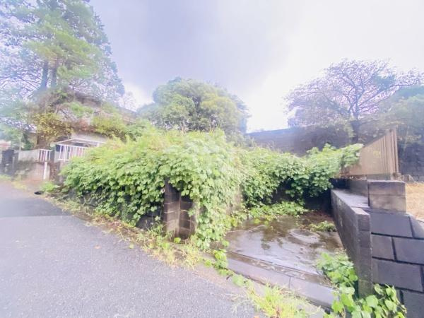 富里市七栄の売地の前面道路含む現地写真