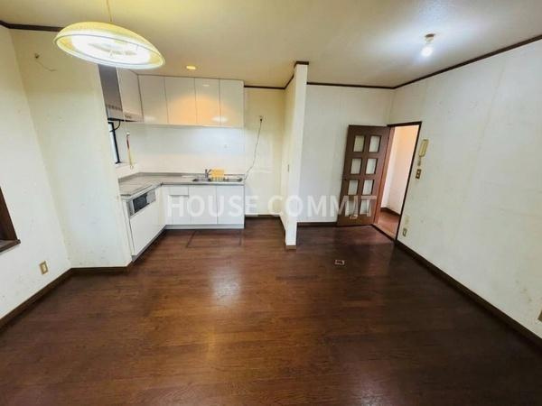 八街市沖の中古一戸建のキッチン