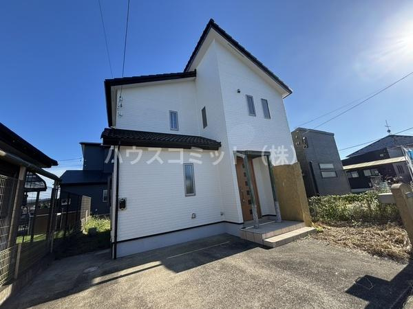 成田市西三里塚の中古一戸建の外観