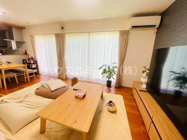 富里市日吉倉の中古一戸建の居間・リビング