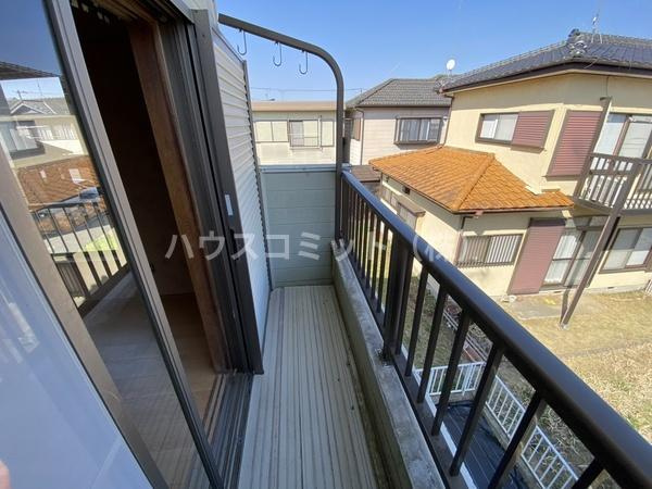 富里市十倉の中古一戸建のバルコニー