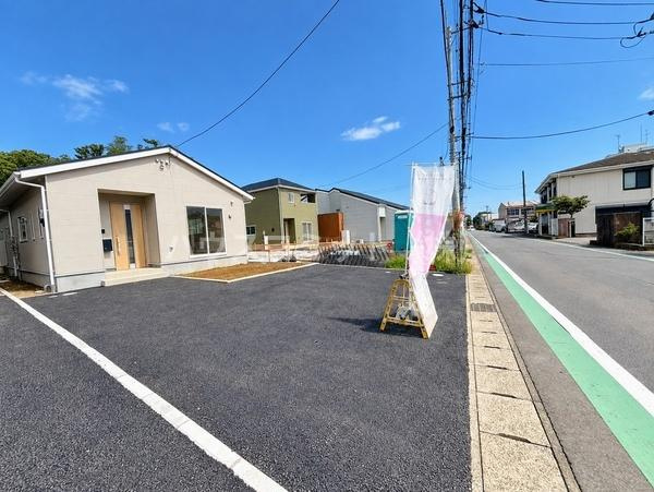 八街市八街ほの新築一戸建の前面道路含む現地写真