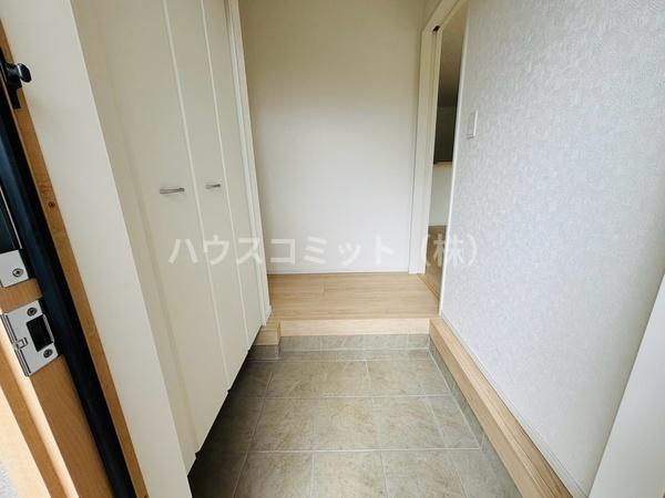 八街市八街ほの新築一戸建の玄関