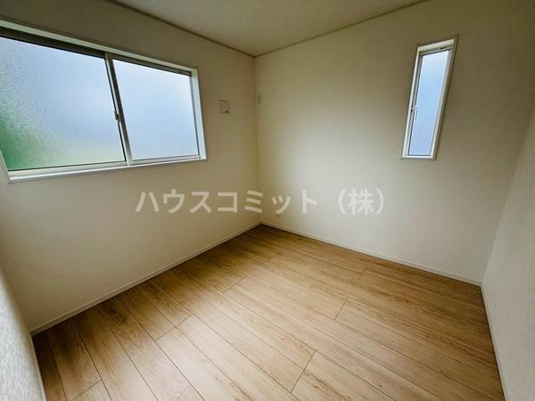 八街市八街ほの新築一戸建の洋室