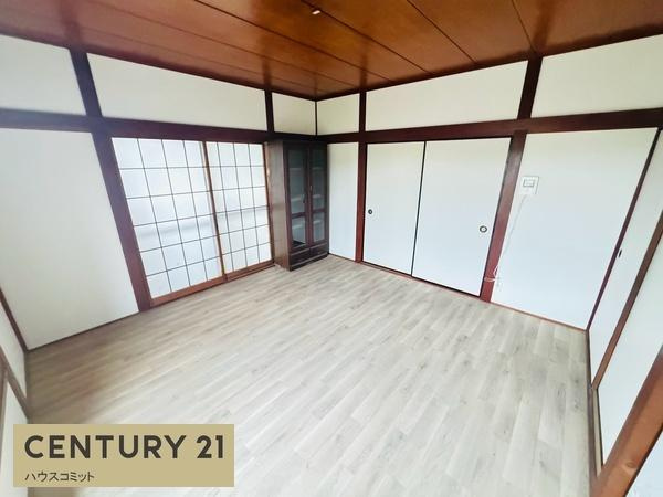 八街市朝日の中古一戸建の洋室