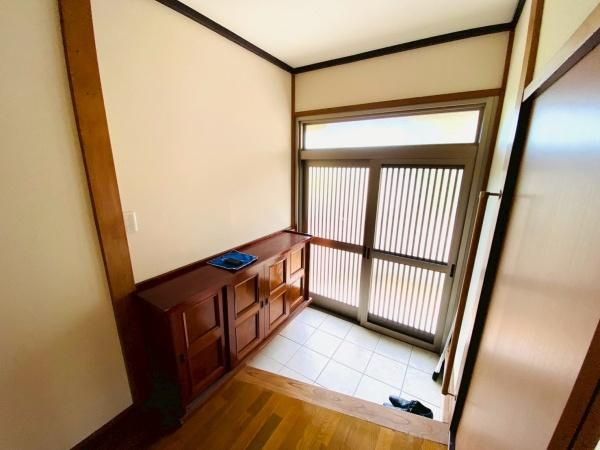印旛郡酒々井町酒々井の中古一戸建の玄関