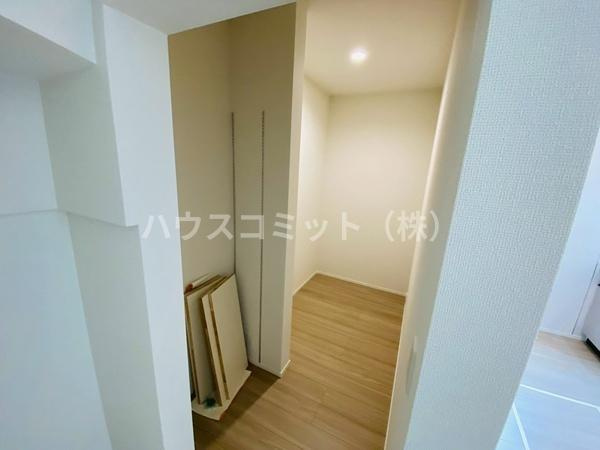 富里市七栄の新築一戸建の収納
