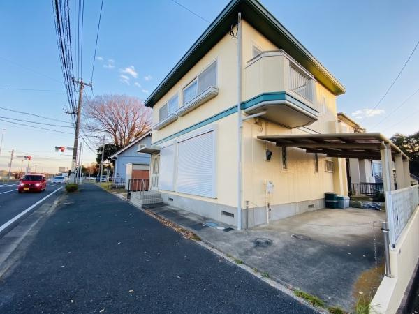 佐倉市王子台６丁目の中古一戸建の前面道路含む現地写真