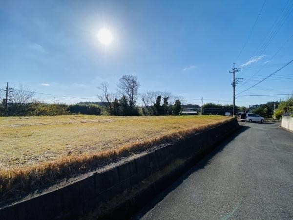 富里市立沢新田の売地の前面道路含む現地写真