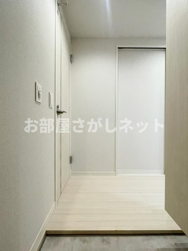 メイクスミニ新宿落合【おとり物件なし】#学生・社会人にオススメ！初期費用分割払いOK！の玄関