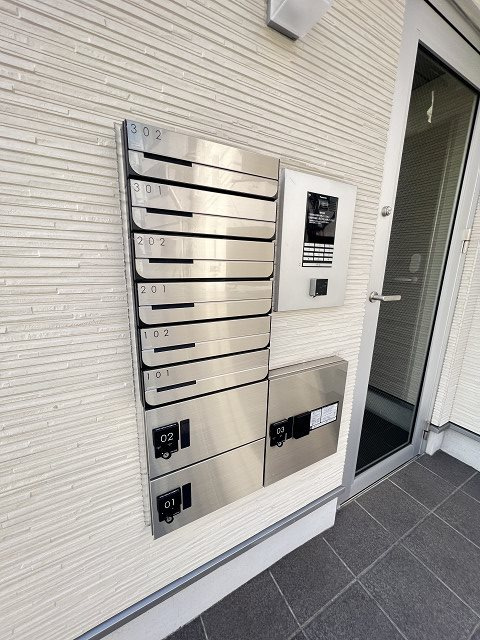 大阪市西淀川区歌島１丁目のアパートの外観|便利な宅配ボックス完備♪