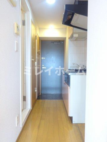 ルーブル多摩川弐番館の玄関