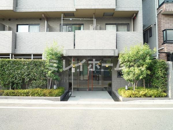 ルーブル多摩川弐番館のエントランス