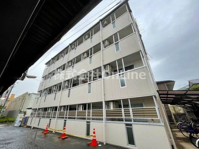 東大阪市御厨中２丁目の賃貸マンションの外観