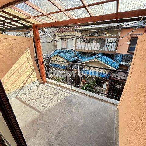 寝屋川市本町テラスのバルコニー
