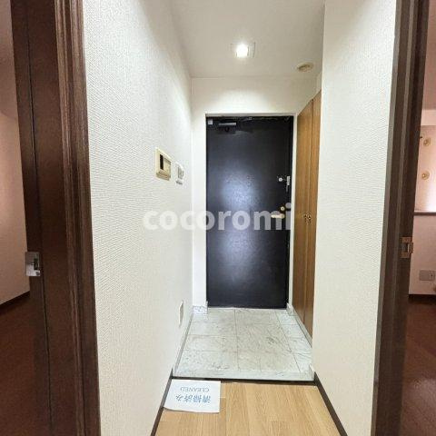 ふぁみーゆ寝屋川セントラルパークＡ棟の玄関