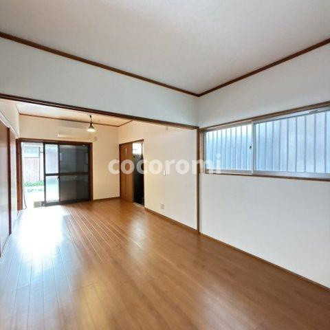 枚方市天之川町の居間・リビング