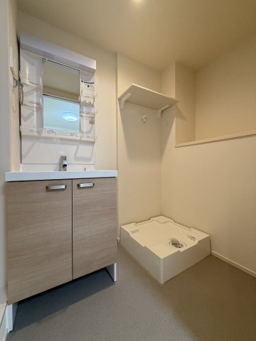プレデンシア上住吉の洗面所