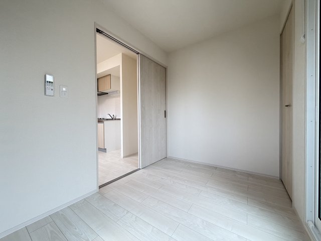 プレデンシア上住吉の洋室
