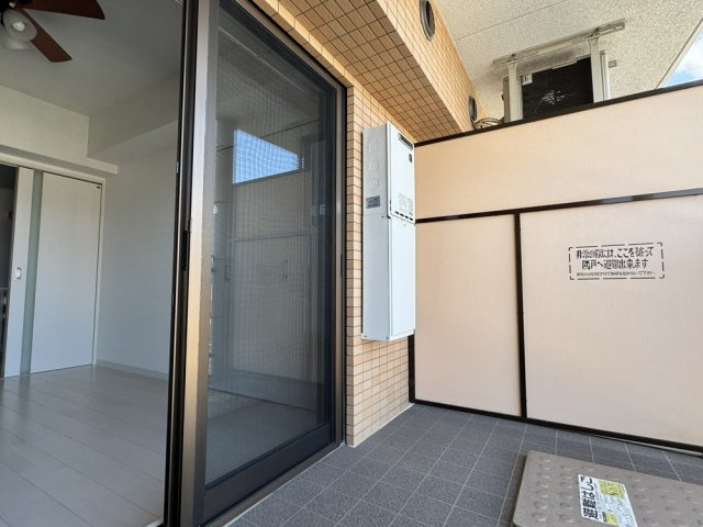 Luxe田辺のバルコニー