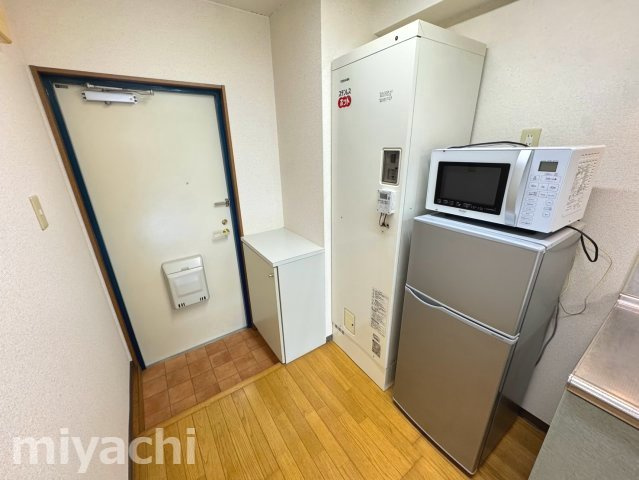 徳島市川内町榎瀬の賃貸マンションの玄関