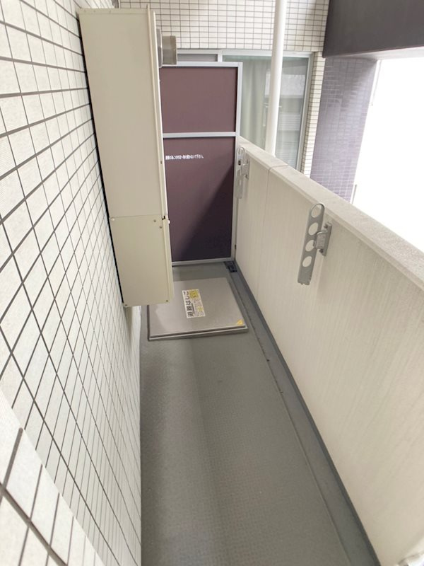 プレサンスNEO心斎橋のバルコニー