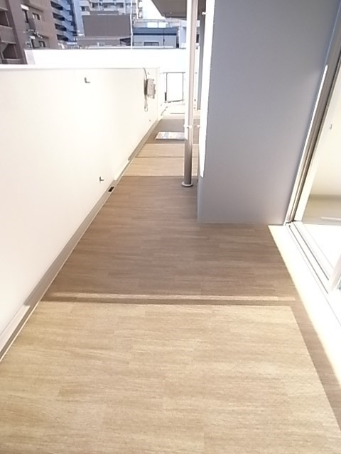 Cherir六甲道のバルコニー