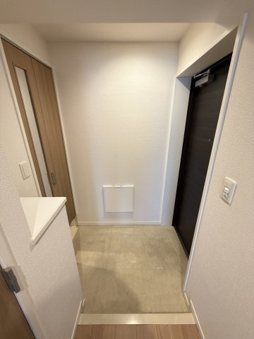 パンセ新町の玄関