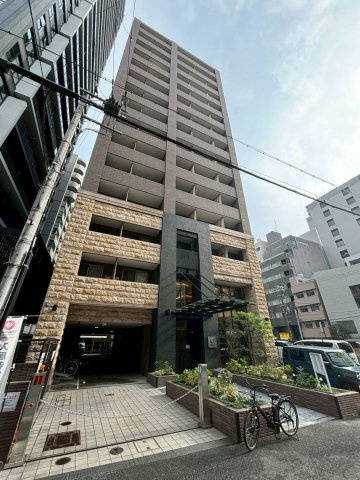 カスタリア堺筋本町の外観