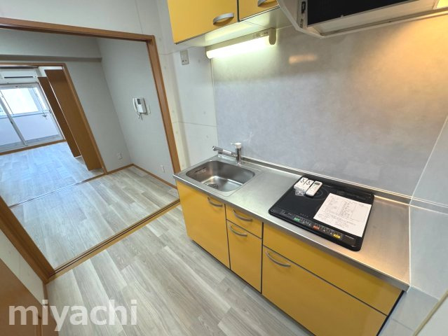 徳島市福島２丁目の賃貸マンションのキッチン