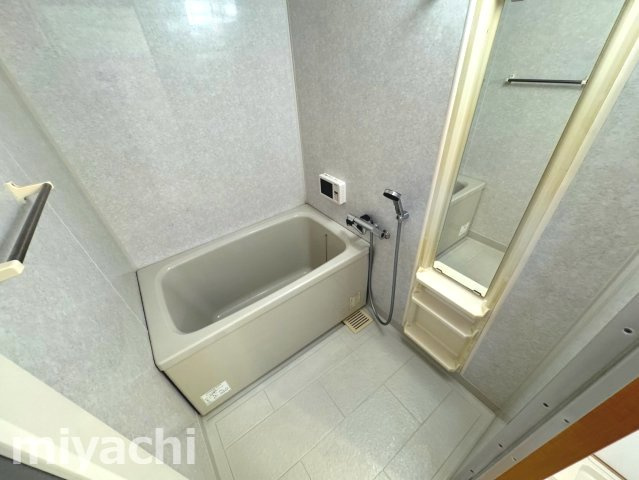徳島市福島２丁目の賃貸マンションの浴室