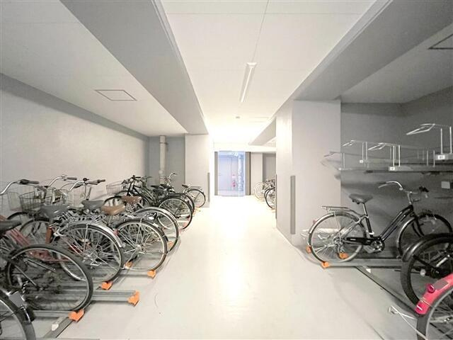 S-RESIDENCE福島grandeの駐車場