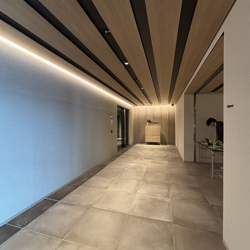 新宿区大京町の賃貸マンションのロビー