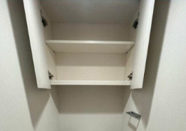 デラモット浅草エストの収納|トイレ上部収納