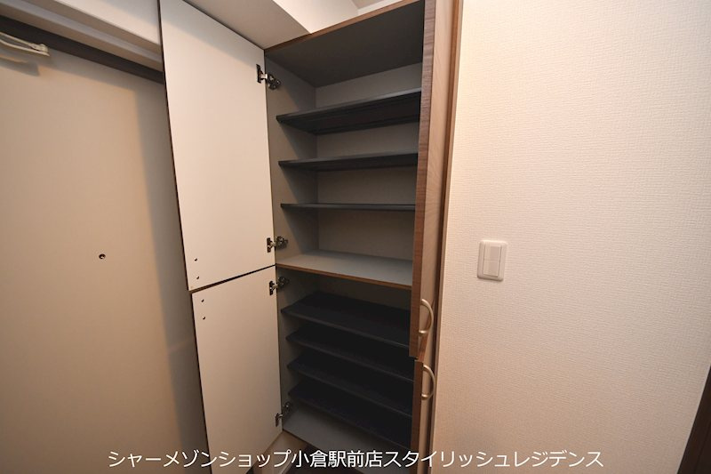 salice柳町の収納