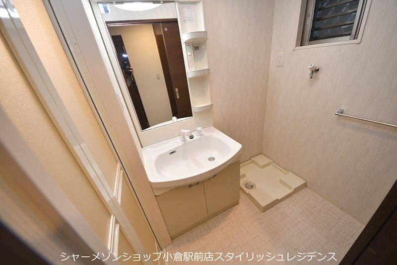 salice柳町の洗面所