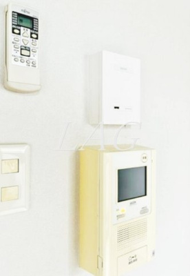 【セキュリティ】 | ピアレジアオヤマＶ | モニター付きインターフォンです。