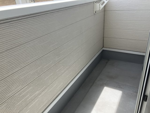 明石市大久保町西島のアパートのバルコニー