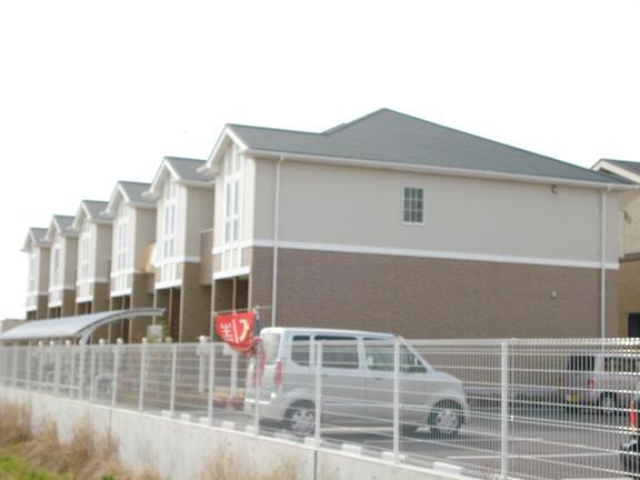 明石市大久保町西島のアパートの外観