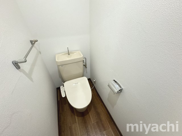 藍住町富吉　3DKのトイレ