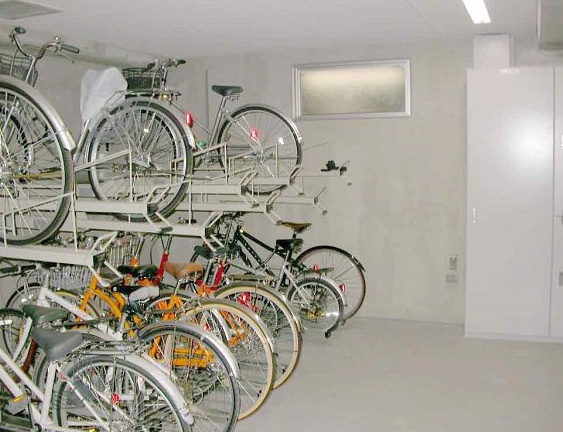 プレール・ドゥーク錦糸町の駐車場