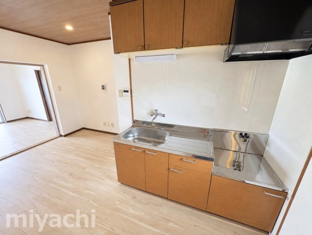 板野郡藍住町矢上字原の賃貸マンションのキッチン
