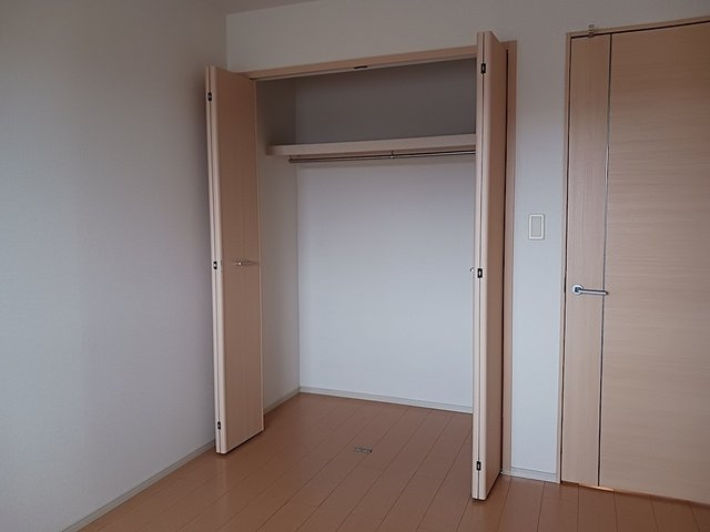フォルトゥーナ・Ⅱの収納|小物を収納するのに便利です