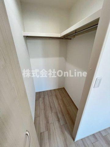 東大阪市鴻池町１丁目のアパートの収納