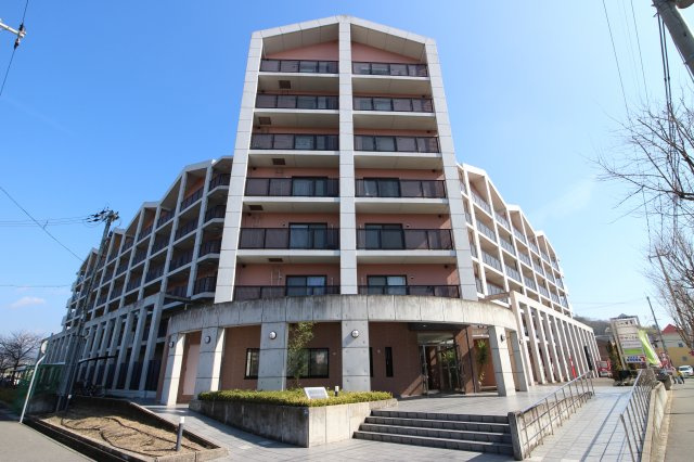 ルームズ学園北町の外観