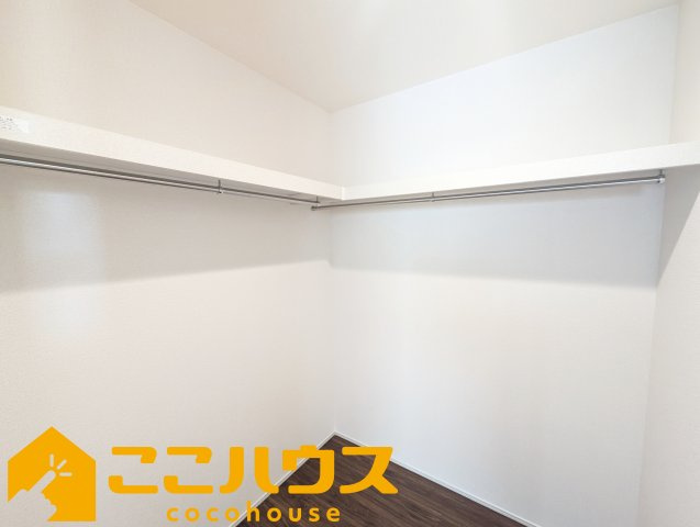 金武町金武　リーブルガーデン　新築戸建て　全3棟　2号棟の収納|大容量のウォークインクローゼット