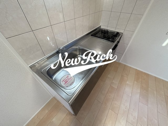 伊勢崎市上諏訪町のアパートのキッチン