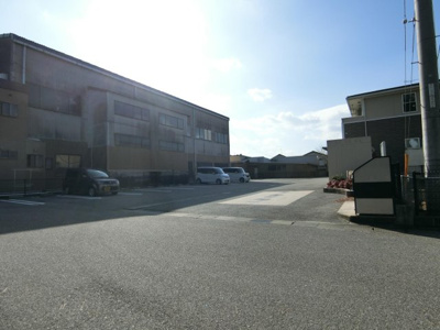 【駐車場】 | カーサ　ピネッタ